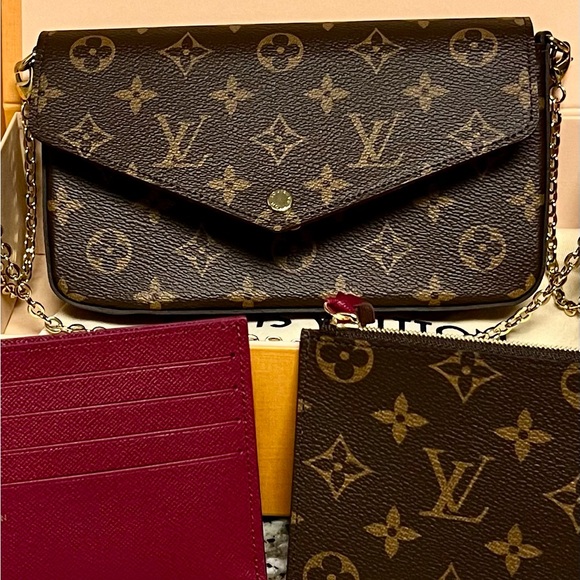 Louis Vuitton Pochette - Picture 1 of 6